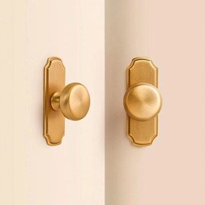 Perilla dorada con placa para armarios, cajones y puertas, elegante juego de manijas decorativas para decoración del hogar, estilo interior y muebles - Product Image 1