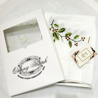 Nappe de Noël Moderne Brodé 100% Coton Personnalisée en Gros, Ourlet Brodé, Lavable et Durable pour Maison, Hôtel, Restaurant