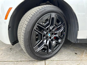 BMW IX XDRIVE60 ENHANCED M SPORT PRO 2026 LHD d'occasion, premier propriétaire - Product Image 2