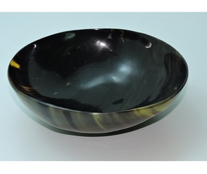 Tazón Hecho a Mano con Cuerno de Búfalo Natural, Acabado Transparente, Pulido, para Servir Masa, para Uso en el Hogar, Hoteles y Restaurantes - Product Image 3