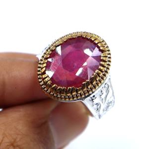 แหวนรูปไข่เจียระไนเป็นสีเงิน925พร้อมด้วยพลอยทับทิมที่ตั้งไว้สำหรับงานแต่งงานหรืองานปาร์ตี้ - Product Image 3