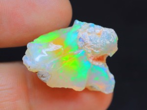 Opale éthiopienne naturelle unique en vrac pour faire des pierres de cabochon Jeu de couleur de qualité supérieure - Product Image 3