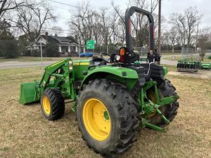 Mini Tractor Agrícola John Deere de Segunda Mano con Cargador Frontal, 4x4, Motor de 55HP, Caja de Cambios y Rodamientos - Product Image 4
