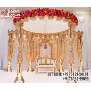 Mandap de Madera Clásico para Bodas Estilo Gujarati, Último Modelo de Mandap de Madera para Bodas Indias en Inglaterra - Product Image 1