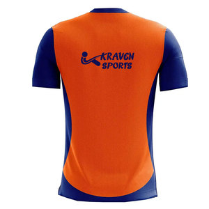 เสื้อฟุตบอลพิมพ์ลายแบบซับลิเมชั่น คุณภาพดี ผลิตจากโรงงาน ได้รับความนิยมสูง สำหรับผู้ชายและผู้หญิง สวมใส่ได้ทันสมัย - Product Image 2