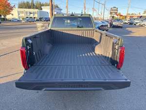 Nouveau BESTUNE SR5 Pickup Automatique 2023, Intérieur Sombre avec Caméra Arrière, Volant à Gauche, Pneus R17, Feux LED, à Vendre - Product Image 6