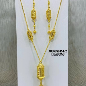 Bijoux tendance haute qualité Ensemble chik de créateur avec boucles d'oreilles plaqué or Bijoux arabes pour femmes - Product Image 1