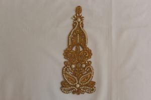 Patch d'applique brodé de Zardozi doré artisanal de qualité supérieure robe de mariée indienne traditionnelle et embellissement de couture - Product Image 4