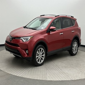 Toyota RAV4 XLE AWD 2017, intérieur en cuir foncé, moteur turbo 4L, taille des pneus 16\" R16, boîte de vitesses automatique, caméra arrière, côté gauche - Product Image 1
