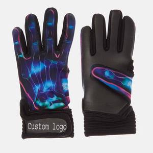 Guantes gaélicos de varios colores sublimados personalizados, guantes de fútbol a precios razonables, guantes de fútbol para entrenamiento - Product Image 6