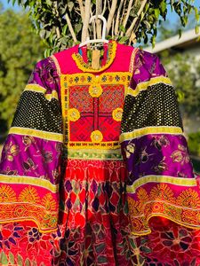 2024 robe de Festival Kuchi afghan Culture pachtoune robe Kuchi afghane avec robe brodée traditionnelle tribale faite à la main pour les femmes - Product Image 2