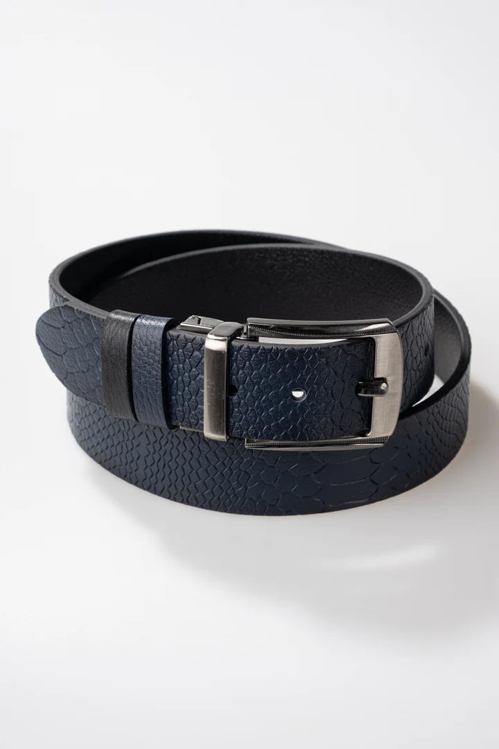 สีดำ/สีกรมท่า