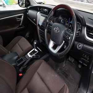 ¡Oferta Imperdible! Toyota Fortuner 2015 Súper Limpio, Tracción en las Cuatro Ruedas, Automático, Gris Metálico, SUV de Lujo - Product Image 3