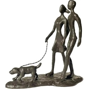 Les sculptures de figurines métalliques transforment les matériaux industriels bruts en des œuvres d'art expressives qui incarnent la créativité et la force. - Product Image 3