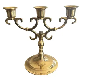 Candelabro de diseño moderno, candelero de metal de alto acabado en latón, candelero elegante - Product Image 1