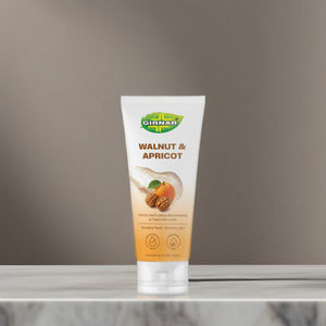 Fórmula de espuma exfoliante facial para acné de nogal y albaricoque superventas limpieza profunda Etiqueta Privada - Product Image 4