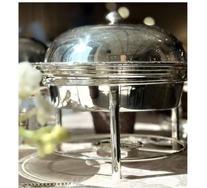 Pots chauds faits à la main Casserole Chaffing Plats en laiton avec motif floral Plateaux en acier inoxydable bols Supports de niveau et plats - Product Image 1