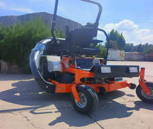 Tondeuse à gazon à braquage zéro - Product Image 1