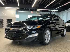 Fresh Black 2023 Chevrolet Malibu LT avec 1LT FWD avec roues en alliage Sièges en cuir Système de navigation Démarrage à distance Android Auto - Product Image 4