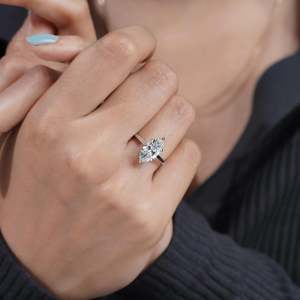 Anillo de Compromiso de Oro Blanco con Certificado IGI, Anillo de Diamantes Solitario Marquise de 6 Puntas - Product Image 6