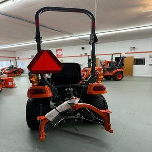 Tractor Kubota BX1880 de Uso Pesado, Modelo Mini, Sistema Hidráulico Avanzado, Motor de Bajo Consumo, Diseñado para Uso Agrícola a Largo Plazo - Product Image 3