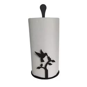 La solidité du métal assure que le support reste stable même lorsqu'il est tiré avec force sur le rouleau de papier toilette. - Product Image 2