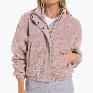 Chaqueta de Sherpa Personalizada para Mujer, con Cierre Completo, Bolsillos de Forro Polar, Relleno de Algodón, Tejido Estampado - Product Image 6