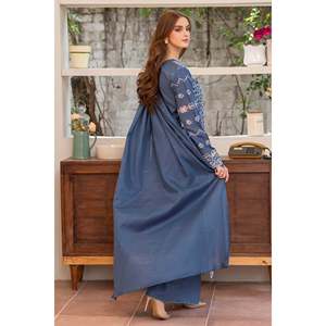 MIRAKHI Collection Printemps/Été 3 pièces : Chemise en mousseline brodée ChickenKari avec dupatta en tissu slub BIC-6600 LAWN Tube – Idéal pour les sports de plein air - Product Image 2