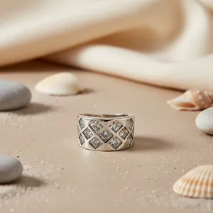 Bague de cocktail bohème en argent 925 plaqué or rose avec incrustation de zircon cubique pour femme - Bijou tendance et élégant - Product Image 2