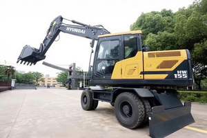 Nueva excavadora sobre orugas Hyundai HW155 de 15 toneladas, máquina hidráulica compacta, excavadora de marca coreana para proyectos de construcción, venta de fábrica - Product Image 2