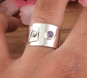 Vente en gros d'anneaux en argent sterling 925 avec pierre naturelle améthyste, pierre précieuse, faits à la main, bande large, idée de cadeau de mariage pour femmes - Product Image 2