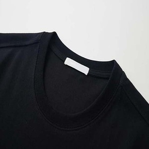 เสื้อยืดผู้ชายสีดำคุณภาพพรีเมียมแบบ OEM สั่งทำพิเศษ ไซส์ใหญ่ แขนสั้น คอกลม ทรงปกติ ระบายอากาศได้ดี ผลิตจากผ้าฝ้าย - Product Image 3