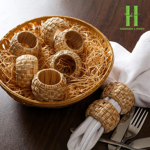Anneaux de serviette en bambou faits à la main de bohème vintage durable et écologique pour la décoration de table de mariage et de fête Vietnam - Product Image 1