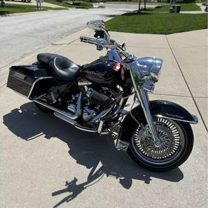 Motocicleta Usada Harley-Davidson Road King FLHR Cruiser 2011, PowerBalance ChromeComfort Endurance TouringCommand Precision - Product Image 1