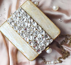 Bolso de mano rectangular de latón y nácar natural para mujer, el mejor bolso de mano de noche A PRECIO AL POR MAYOR DE ARTESANÍA DE LUJO - Product Image 6