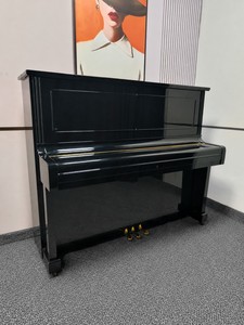 Piano Vertical Kawai BL51 de 88 Teclas con Teclado de Madera Sólida Contrapesada, Piano Acústico Clásico Negro para Tocar - Product Image 2