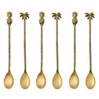 Ensemble de couverts en métal inoxydable finition argent au design royal élégant pour les tables de dîner de luxe et les occasions festives