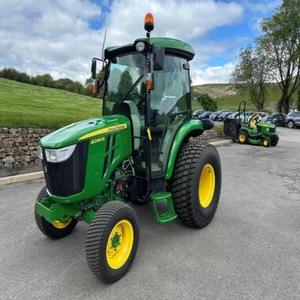 รถแทรกเตอร์มือสอง John Deere 4066R ขับเคลื่อน 4 ล้อ พร้อมที่ตักด้านหน้า สำหรับงานภาคเกษตร ขาย - Product Image 1