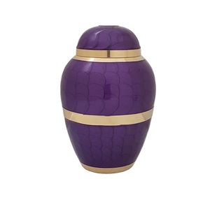 Urna de cremación para mascotas de latón moderno, diseño de impresión de pata de 7 "pulgadas para cenizas de mascotas, urna de recuerdo de mascotas de latón artesanal - Product Image 5