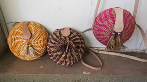 Borsa a tracolla stile madovile da donna in vera pelle paglia rafia chiusura con bottoni a scatto fodera in cotone due nappe - Product Image 6