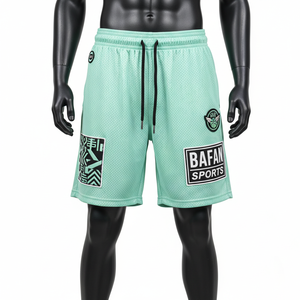 Shorts de sport pour homme en mesh polyester respirant, vert menthe, avec logo brodé personnalisé. - Product Image 4