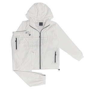 New Stock Low MOQ Windbreaker Hoodie Set Precio razonable Windbreaker Set con capucha y cuello alto - Product Image 1