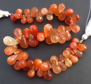 Orange Sparkle Sunstone Briolette Cuentas sueltas 9 Strand Teardrop Corte facetado 10-15mm Gemas africanas naturales Lote al por mayor - Product Image 4