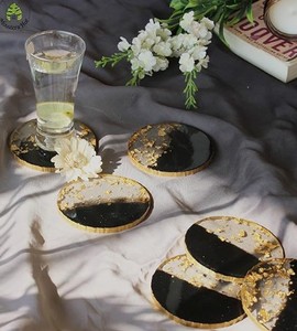 Dessous de verre à thé en résine noir et blanc rond personnalisable de haute qualité en résine multicolore pour la décoration intérieure - Product Image 5
