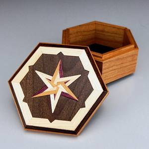 Boîte à bibelots en bois en forme de coeur vente chaude cadeaux et artisanat boîtes en bois signes muraux fabriqués en inde - Product Image 2