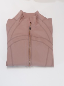 Veste de yoga légère pour femme, respirante et extensible, idéale pour la gym, l'entraînement, la course à pied et le fitness - Product Image 5
