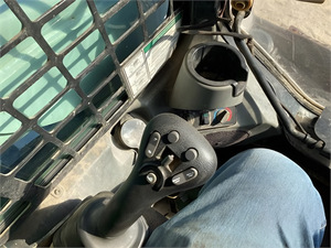 Hot Selling 2013 BOBCAAT T870 Loader High Efficient Skid Steer Best Selling Loader Skid Steer Easy to Operate - Product Image 5