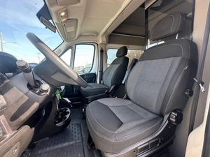 3C6TRVBG4LE131039 2020 Fourgon utilitaire pleine grandeur FWD 3.6L V6 280 ch 352 Nm de couple vitesse maximale 160 km/h faible kilométrage - Product Image 4