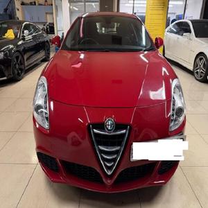 ALFA ROMEO GIULIETTA 2015 USADO CON VOLANTE A LA IZQUIERDA/DERECHA - Product Image 1