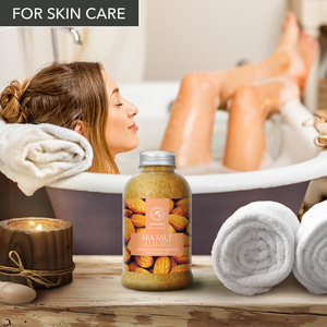 Aromatika Sal de Baño Natural de Almendras 600g con Cristales de Canela y Aceites Esenciales de Cedro para Alivio del Estrés y Cuidado Corporal Relajante (Envase de Plástico) - Product Image 3